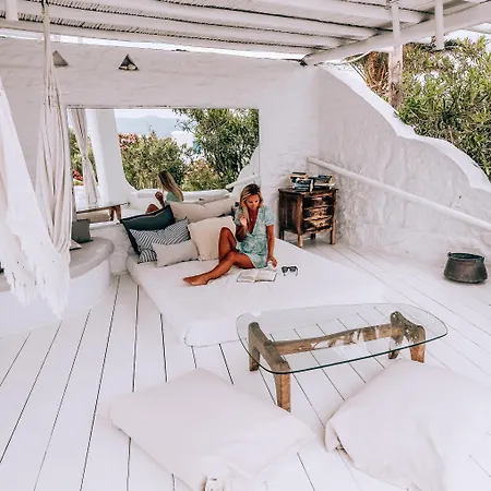 オストラコ スイーツ ホテル