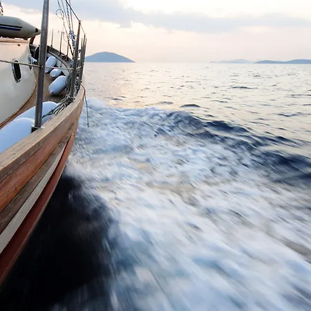 オストラコ スイーツ 4* Mykonos Town