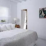 Ostraco Hotel