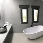Ostraco Hotel