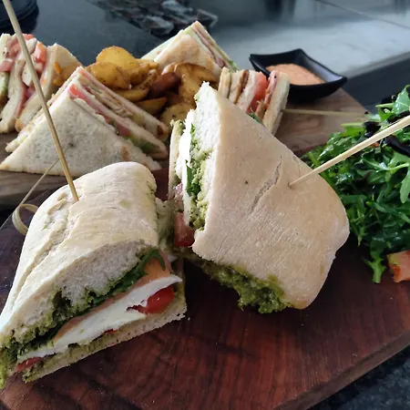 奥斯特拉可套房酒店 4* Mykonos Town
